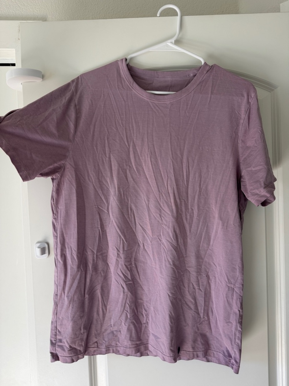 Men's lululemon tshirt